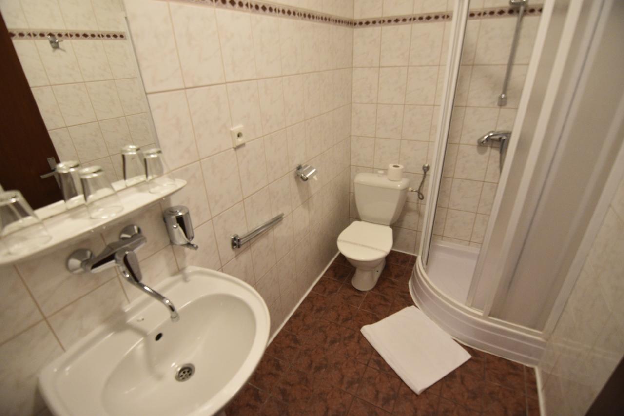 Hotel Napoleon Austerlitz Eksteriør bilde