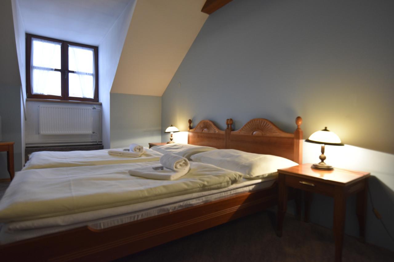 Hotel Napoleon Austerlitz Eksteriør bilde