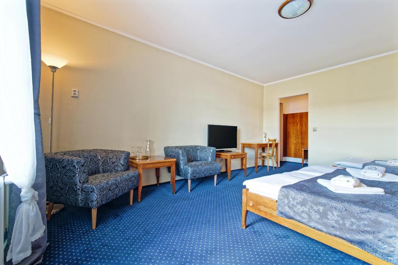 Hotel Napoleon Austerlitz Eksteriør bilde