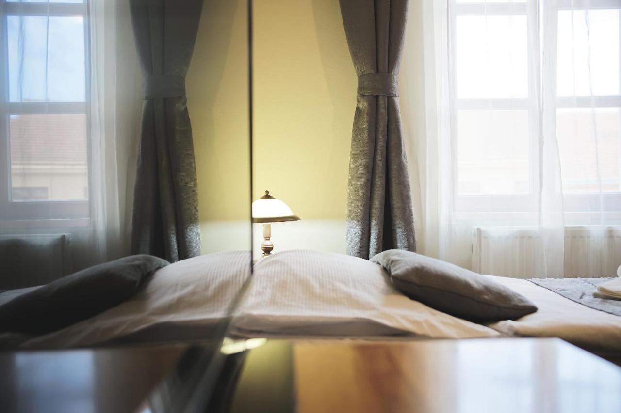 Hotel Napoleon Austerlitz Eksteriør bilde