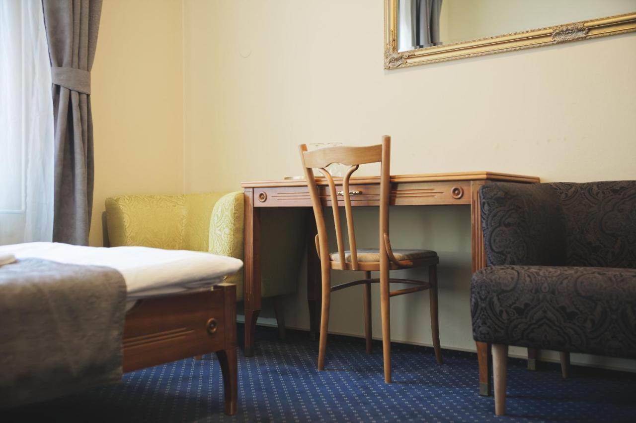 Hotel Napoleon Austerlitz Eksteriør bilde