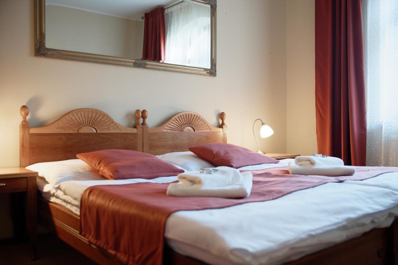 Hotel Napoleon Austerlitz Eksteriør bilde