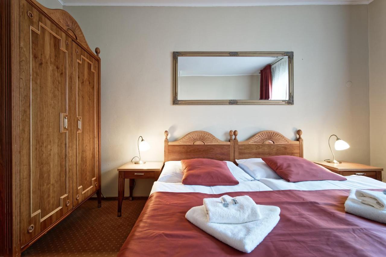Hotel Napoleon Austerlitz Eksteriør bilde
